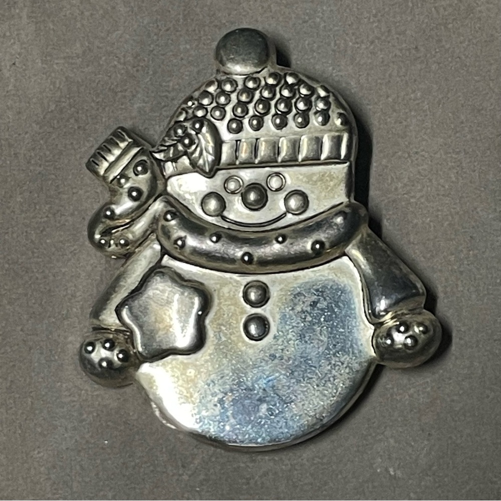 Best Brand Silver Tone Snowman Pendant Brooch Discoloration Winter Christmas